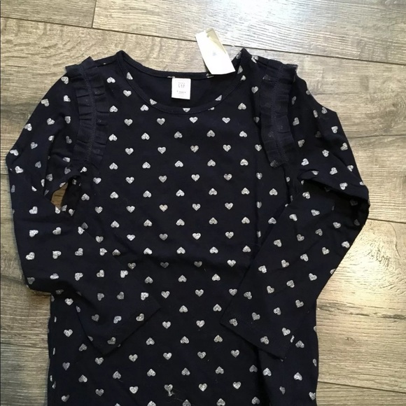 Kids Gap. Girls Top. NWT. Size 5. - Picture 1 of 4